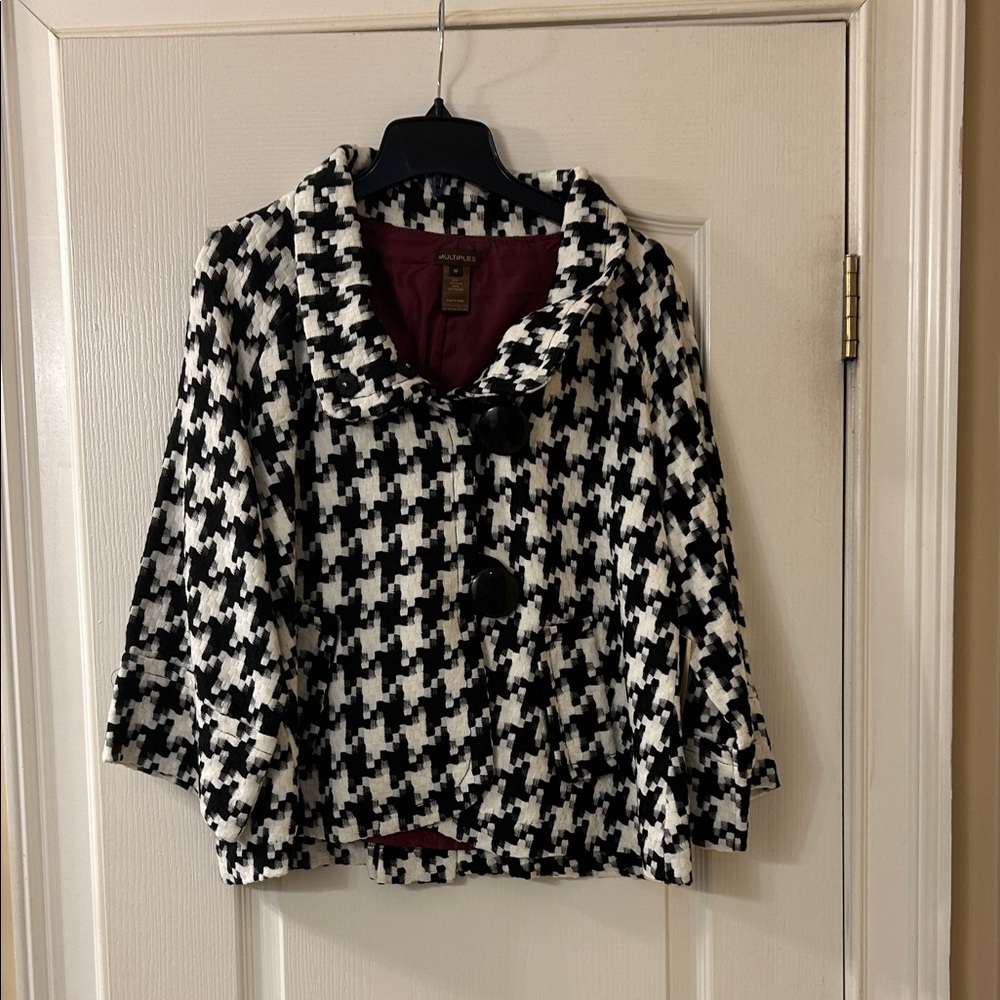 Multiples Black and White Houndstooth Cape